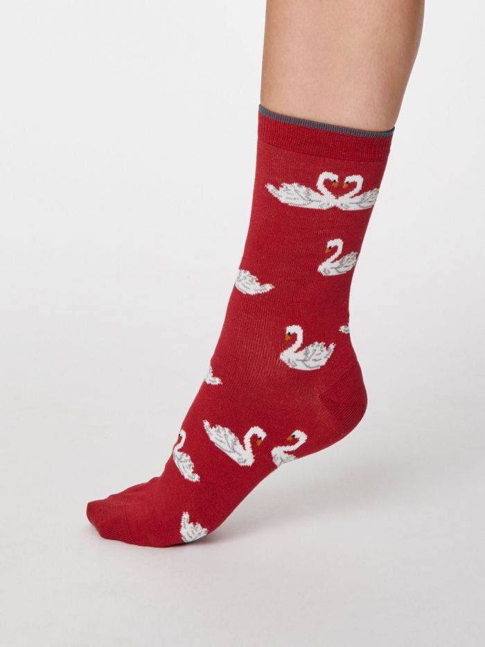 Dámské bambusové ponožky Labutě (červená)